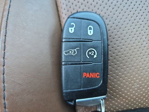 Used 2015 Jeep Grand Cherokee Summit w/ Platinum Series Group image 30