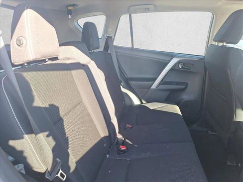 Used 2016 Toyota RAV4 XLE image 16