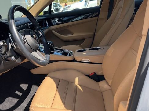 Used 2021 Porsche Panamera 4 image 3