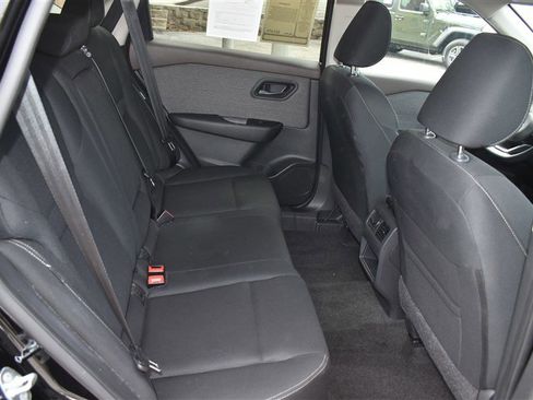 Used 2023 Nissan Rogue S AWD/4WD image 23