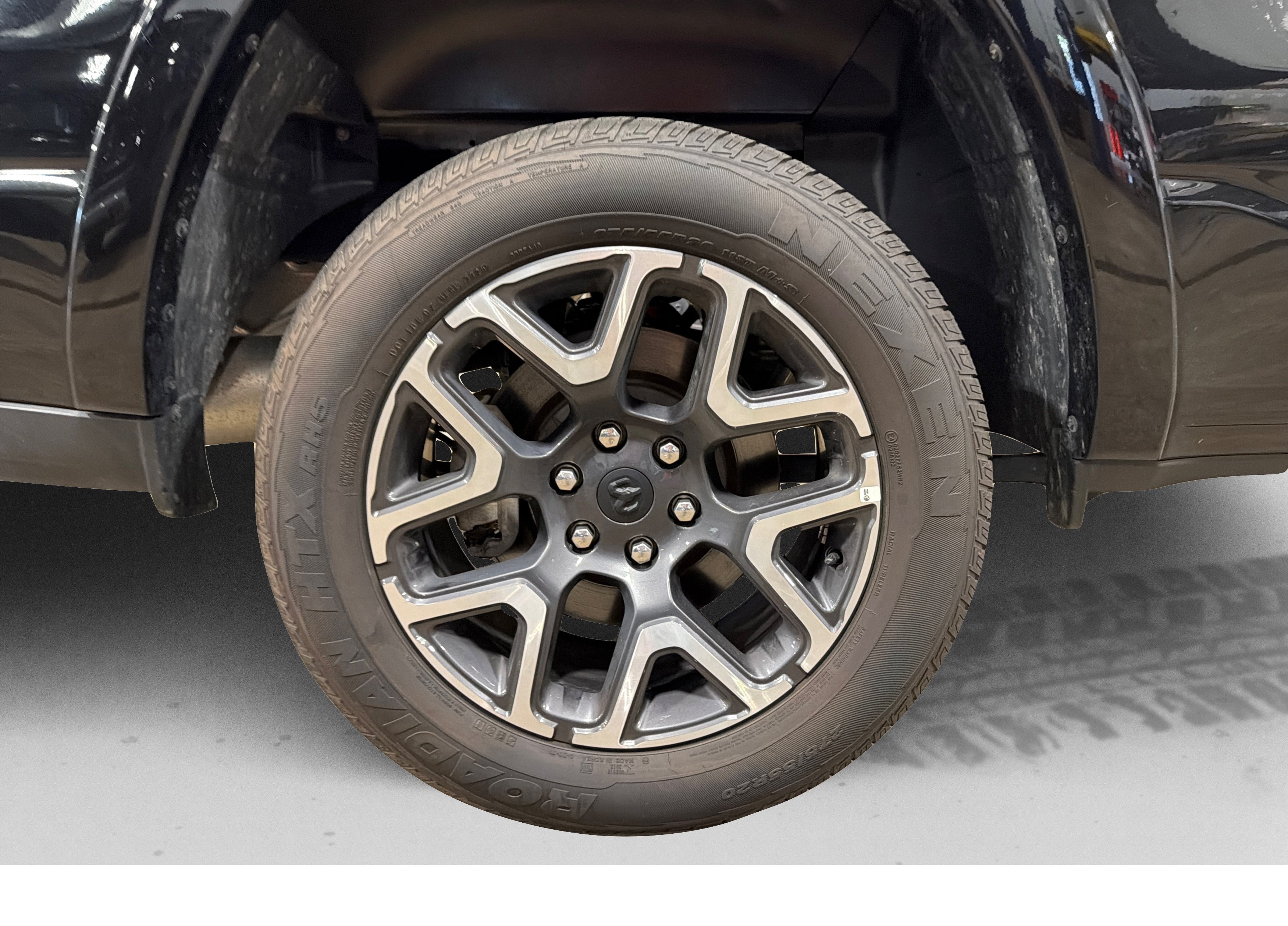 Used 2026 RAM 1500 Laramie AWD/4WD image 51