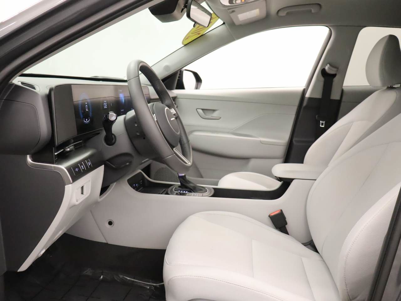 Used 2026 Hyundai Kona SEL Sport FWD image 16