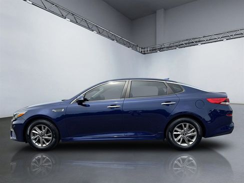 Used 2020 Kia Optima LX FWD image 2