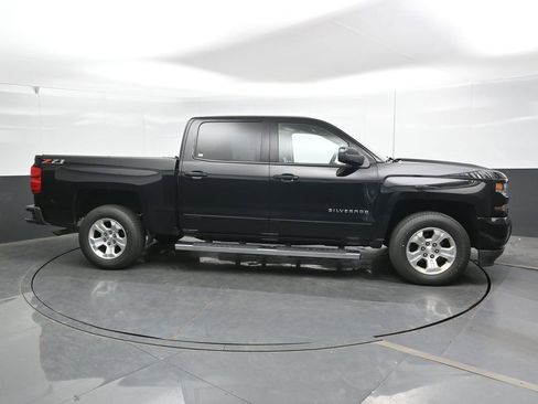 Used 2018 Chevrolet Silverado 1500 LT w/ All Star Edition AWD/4WD image 4