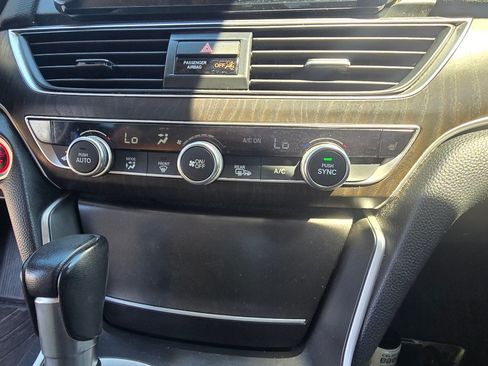 Used 2018 Honda Accord EX-L image 18