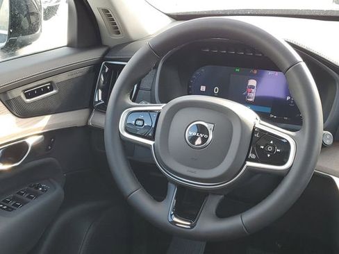 New 2026 Volvo XC90 B6 Plus w/ Protection Package Premier image 25