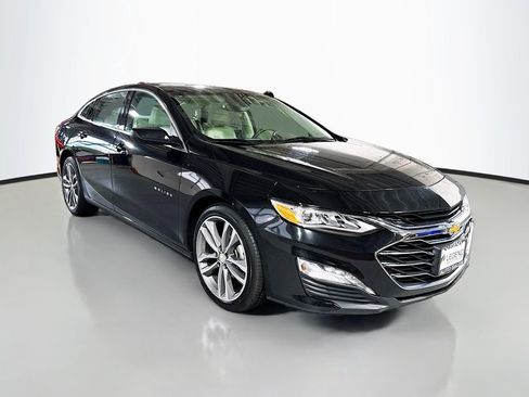 Used 2024 Chevrolet Malibu LT FWD image 3