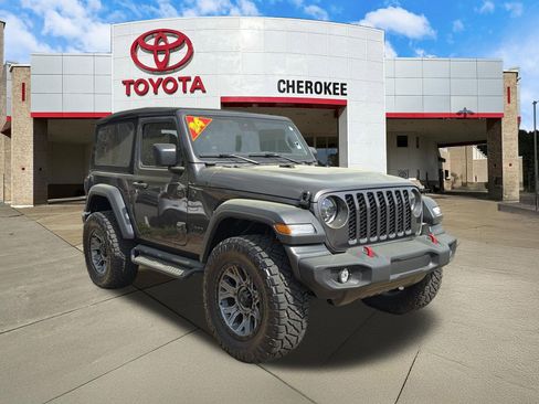 Used 2024 Jeep Wrangler Sport S image 3