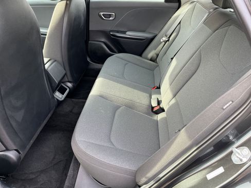 Used 2025 Kia K4 LXS image 22