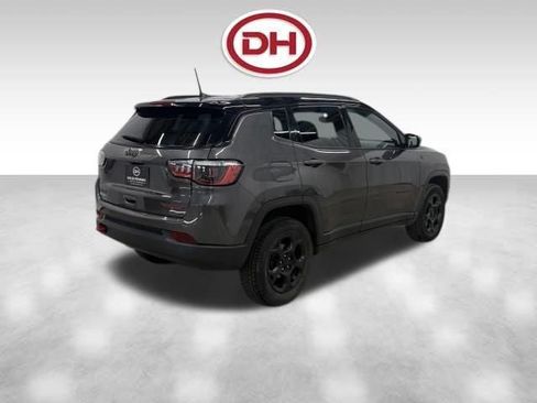 Used 2024 Jeep Compass Trailhawk AWD/4WD image 13
