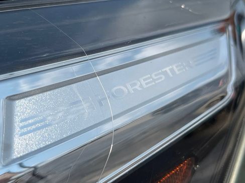 Used 2020 Subaru Forester Touring AWD/4WD image 5