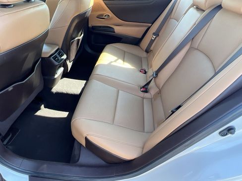 Used 2021 Lexus ES 350 w/ Premium Package image 26