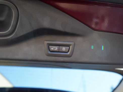 Used 2025 BMW X7 xDrive40i w/ Executive Package image 58