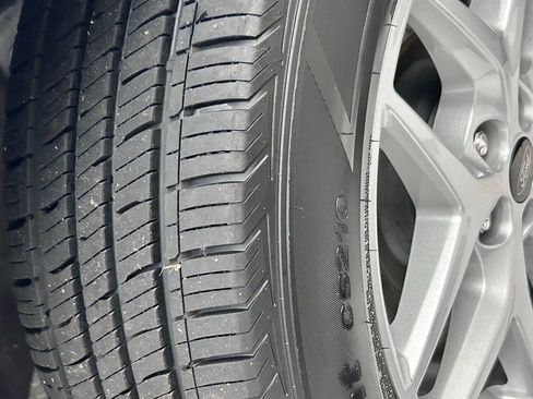 Used 2024 Ford Edge SEL image 31