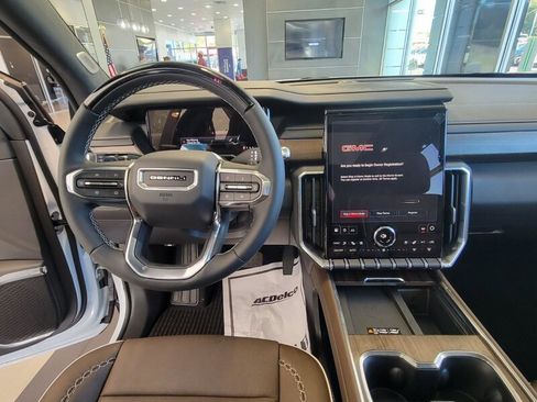 New 2026 GMC Acadia Denali Ultimate image 14