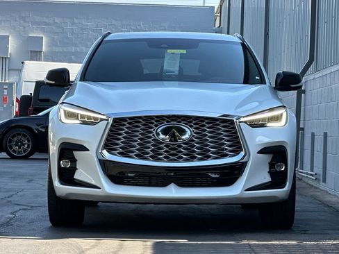 Used 2025 INFINITI QX55 Essential AWD/4WD image 9