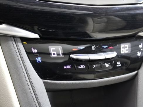 Used 2024 Cadillac XT6 Premium Luxury AWD/4WD image 21