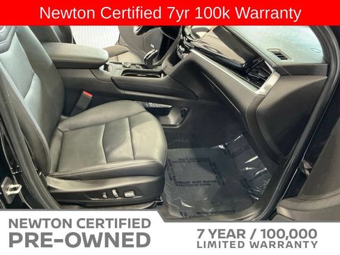 Used 2023 Cadillac XT6 Sport w/ Technology Package AWD/4WD image 19