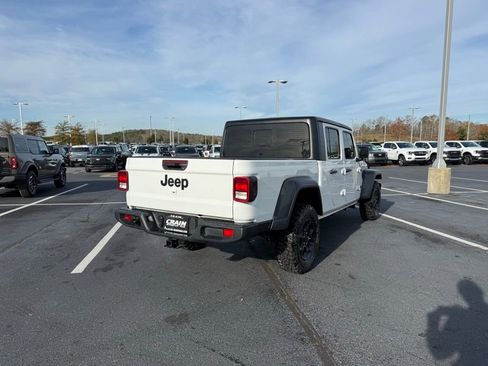 Used 2023 Jeep Gladiator Sport w/ Trailer Tow Package image 8