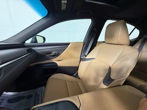 Used 2020 Lexus ES 350 w/ Premium Package FWD image 13