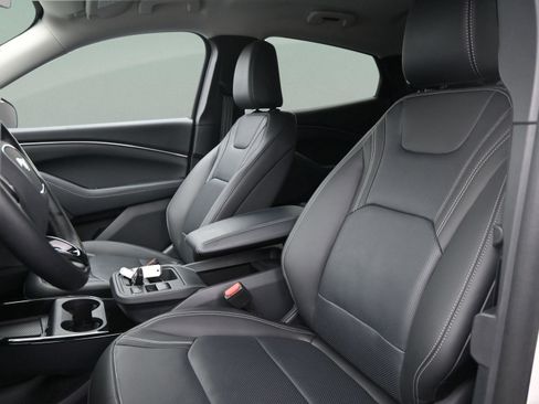 Used 2025 Ford Mustang Mach-E Premium image 38