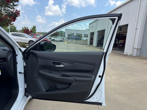 New 2026 Nissan Sentra SV w/ Floor Mat Package FWD image 20