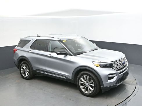 Used 2022 Ford Explorer Limited image 40