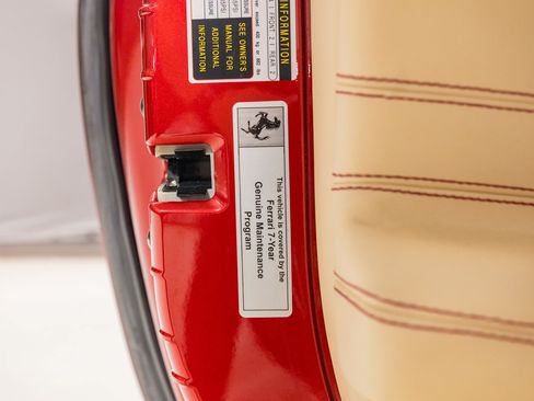 Used 2015 Ferrari California T RWD image 33