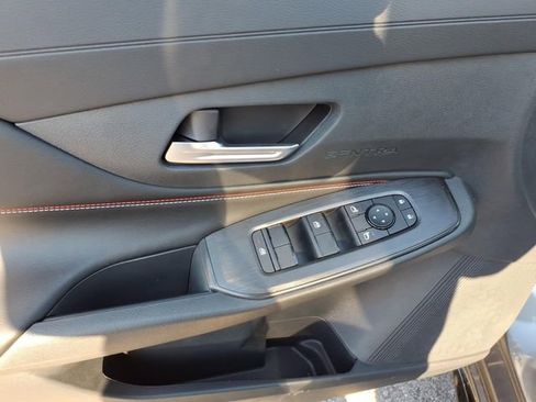 New 2026 Nissan Sentra SR FWD image 5