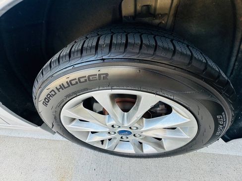 Used 2017 Ford Fusion SE FWD image 30