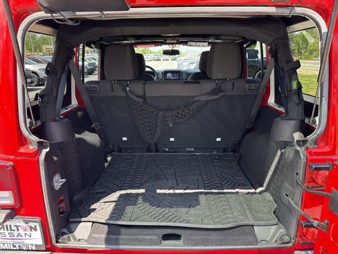 Used 2016 Jeep Wrangler Unlimited Sport AWD/4WD image 24
