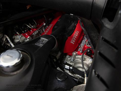 Used 2023 Ferrari SF90 Spider AWD/4WD image 38