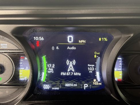Used 2024 Jeep Wrangler Unlimited Sahara w/ Technology Group AWD/4WD image 17