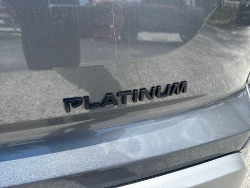 Certified 2023 Nissan Pathfinder Platinum w/ Black Appearance Package FWD image 13