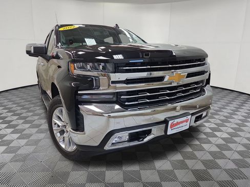 Used 2022 Chevrolet Silverado 1500 LTZ AWD/4WD image 2
