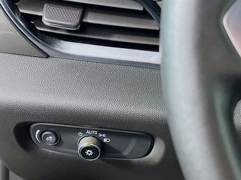 Certified 2023 Chevrolet Traverse LT AWD/4WD image 9