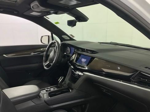 Certified 2025 Cadillac XT6 Premium Luxury w/ Platinum Package AWD/4WD image 26