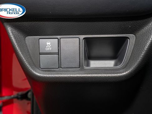 Certified 2025 Honda HR-V Sport image 30