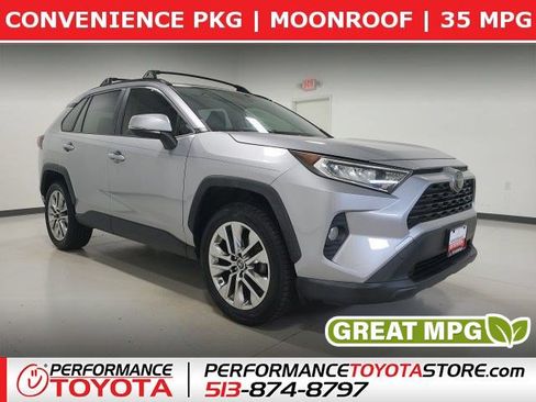 Used 2019 Toyota RAV4 XLE Premium FWD image 1