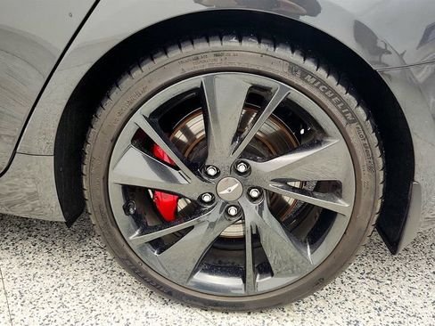 Used 2023 Genesis G70 3.3T w/ Sport Prestige Package image 9