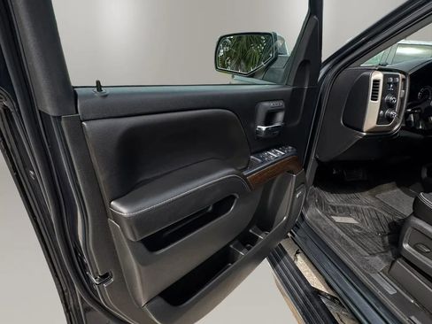 Used 2017 GMC Sierra 1500 Denali w/ Denali Ultimate Package AWD/4WD image 35