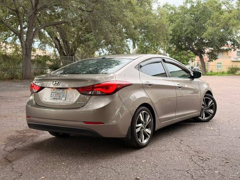 Used 2015 Hyundai Elantra Limited w/ Option Group 05 FWD image 5