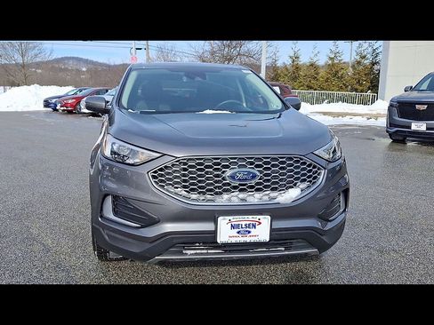 Certified 2024 Ford Edge SEL image 3
