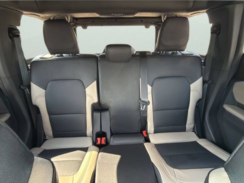 Used 2023 Ford Bronco Wildtrak AWD/4WD image 25