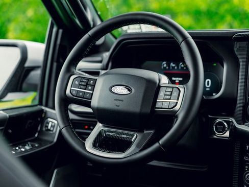 New 2025 Ford F150 Lariat w/ Equipment Group 502A High image 36