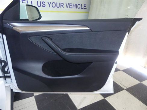 Used 2023 Tesla Model Y Performance AWD/4WD image 23