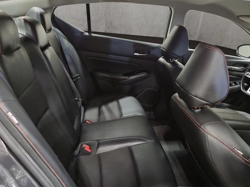 Used 2024 Nissan Altima 2.5 SR FWD image 21