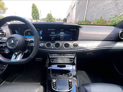 Used 2023 Mercedes-Benz E 53 AMG 4MATIC Sedan image 15