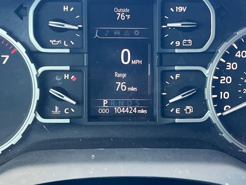 Used 2020 Toyota Tundra SR5 AWD/4WD image 24