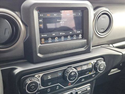 Used 2023 Jeep Wrangler Sport S image 14